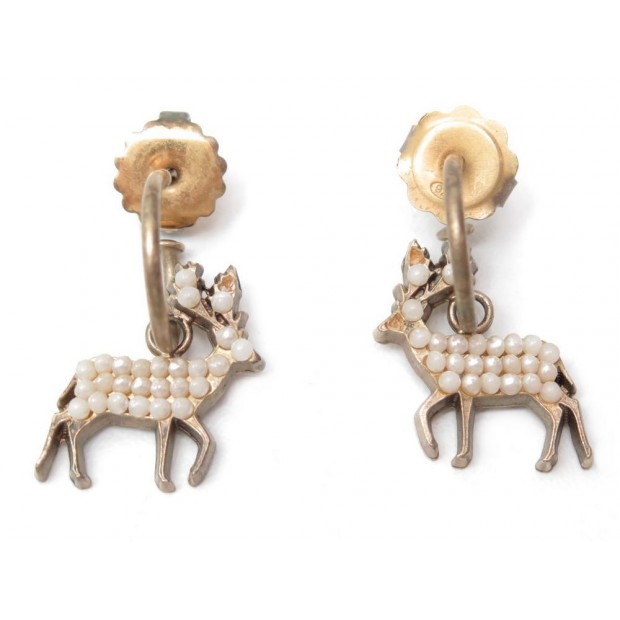 BOUCLES D 'OREILLES CHANEL PENDANTES CERF AVEC PERLES METAL DORE EARRINGS 450€