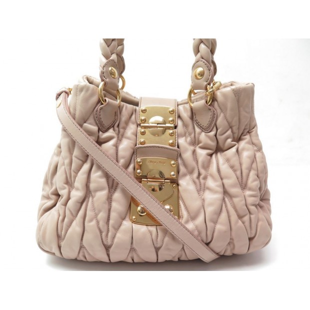 sac a main miu miu coffer en cuir beige matelasse