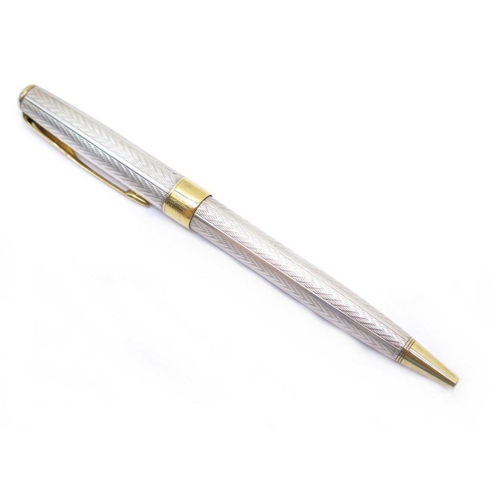 stylo parker sonnet chevrons fougere a bille en argent