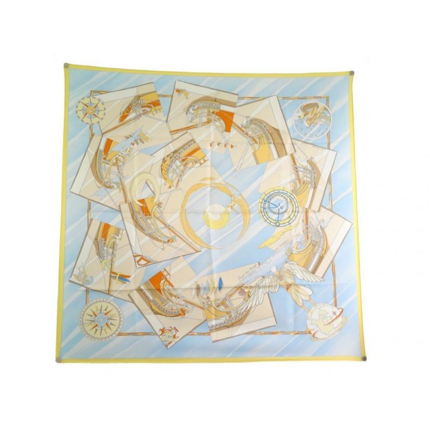 FOULARD HERMES FACE AU LARGE 