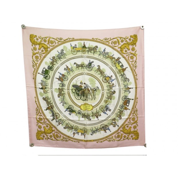 FOULARD HERMES LA PROMENADE DE LONGCHAMPS SOIE ROSE 