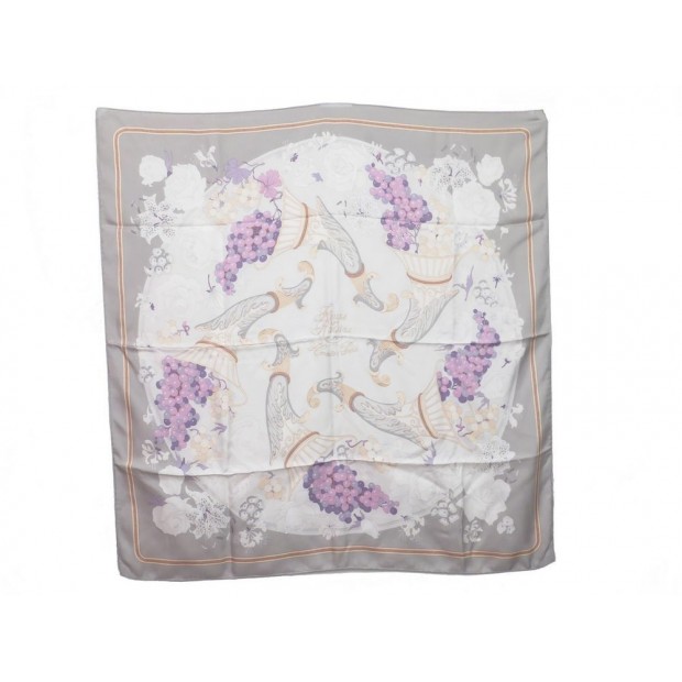 VINTAGE FOULARD HERMES FLEURS ET RAISINS 