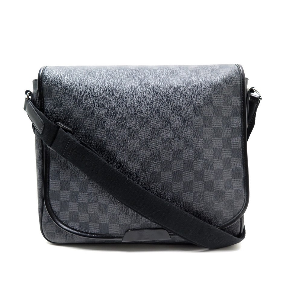 Sac bandoulière Louis Vuitton Bastille en toile damier enduite grise et  cuir noir