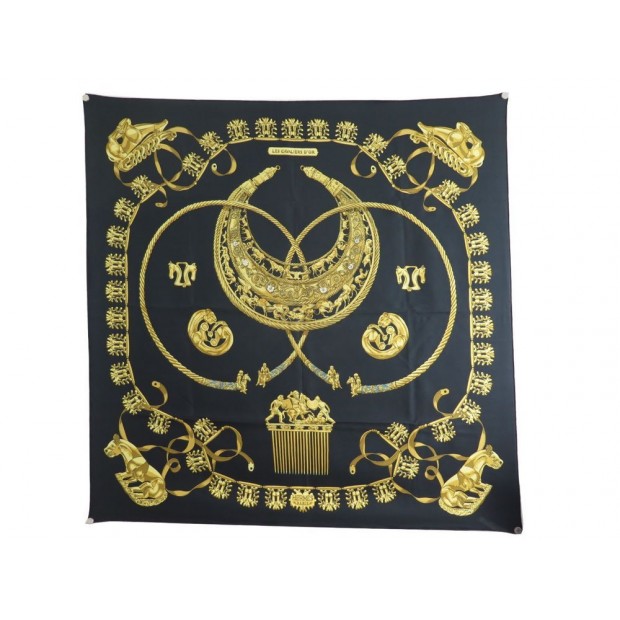 NEUF VINTAGE FOULARD HERMES CAVALIERS D'OR CARRE 90 EN SOIE NOIR SILK SCARF 360€