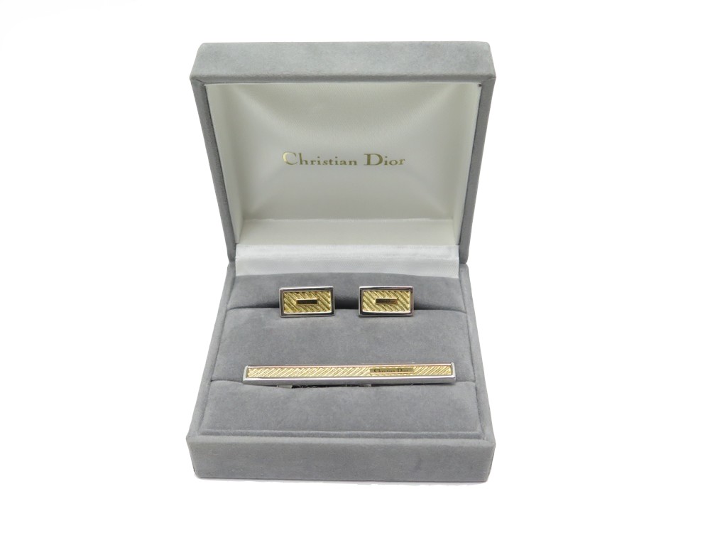 bouton de manchette dior