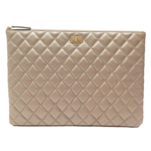 NEUF GRANDE POCHETTE CHANEL A82726 2.55 O-CASE CUIR MATELASSE DORE CLUTCH 1050€