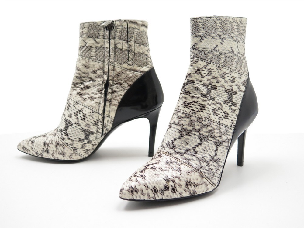 Femme Chaussures Barbara Bui Femme Bottes Barbara Bui Femme Bottes à talons Barbara Bui Femme Bottes à talons BARBARA BUI 39,5 noir Bottes à talons Barbara Bui Femme 