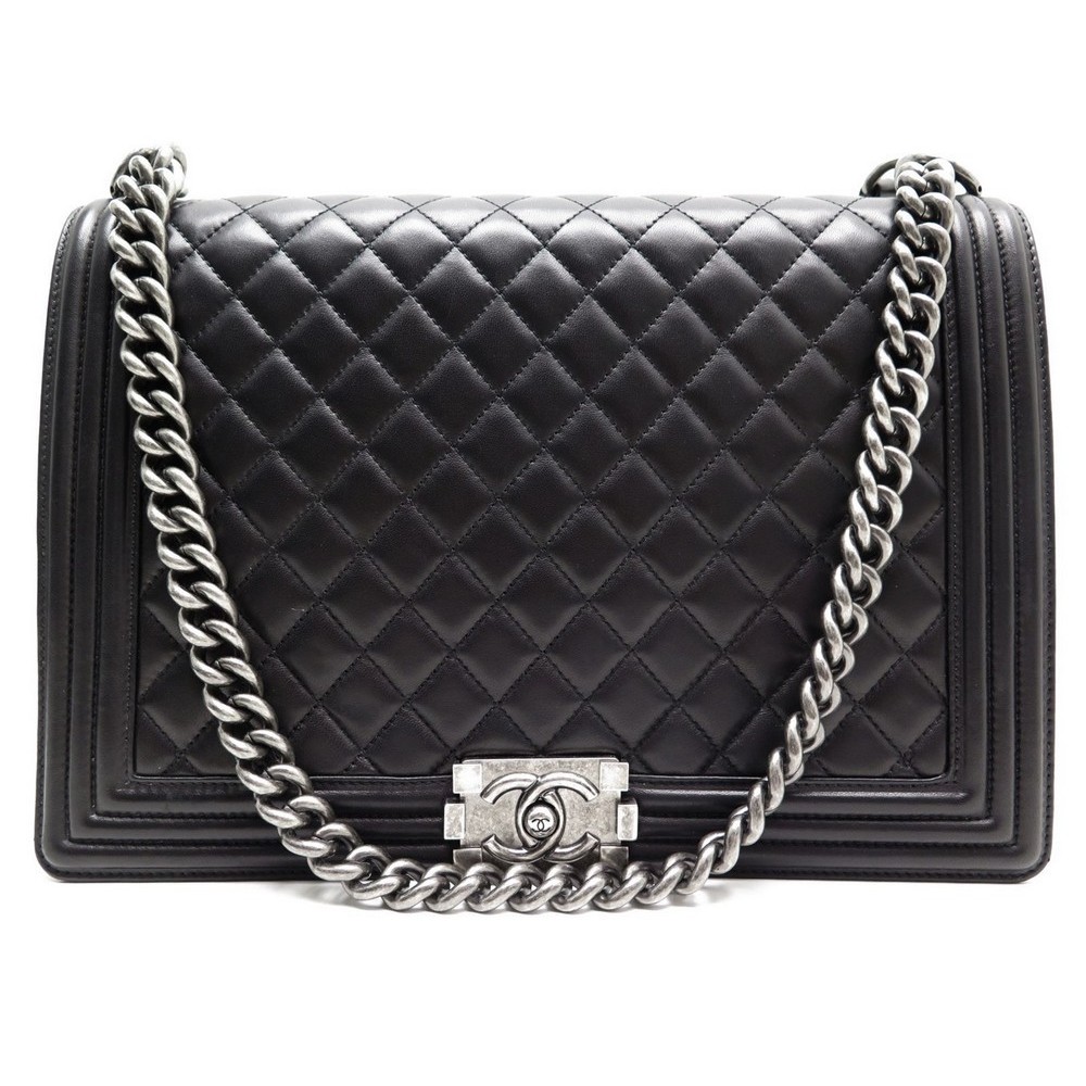 Sac à main Chanel  LuxeForYou