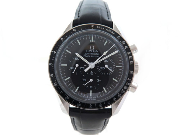 montre omega speedmaster moonwatch 31133423001001