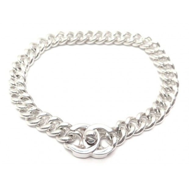 COLLIER CHANEL RAS DU COU FERMOIR TIMELESS 