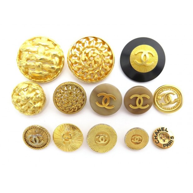 LOT DE 13 BOUTONS CHANEL LOGO CC EN METAL DORE BLOUSON VESTE SET OF BUTTONS COAT