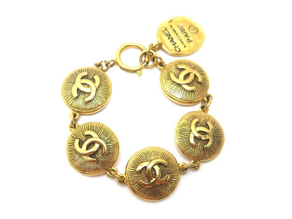 Vintage 90s CHANEL CC LOGO Letters Monogram Gold Plated Charm Bracelet  Bangle Cuff Jewelry