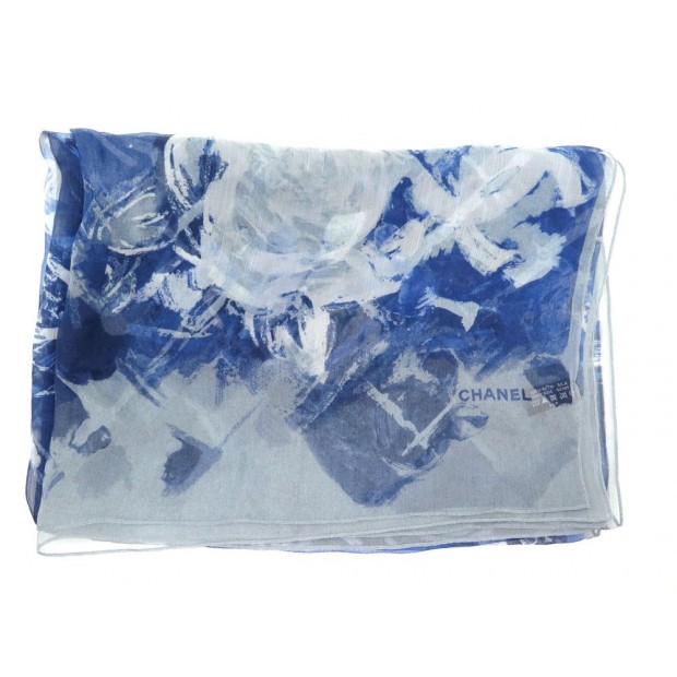 NEUF FOULARD CHANEL ETOLE CAMELIA EN SOIE BLEU 67 X 190 CM 2013 NEW SCARF 620€