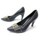 CHAUSSURES LOUIS VUITTON ERIKA PUMP ESCARPINS 38 EN CUIR GRAINE NOIR SHOES 590