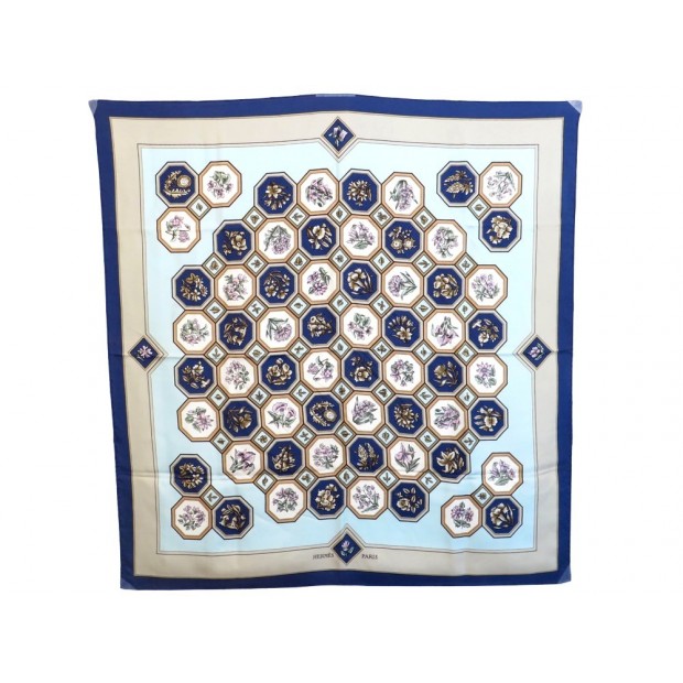 VINTAGE FOULARD HERMES CARRELAGES 1968 CARRE EN SOIE BLEU BIEGE SILK SCARF 370€