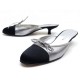 CHAUSSURES CHANEL SANDALES MULES A TALONS 37.5 CUIR ARGENT ET SATIN LOGO CC 730€