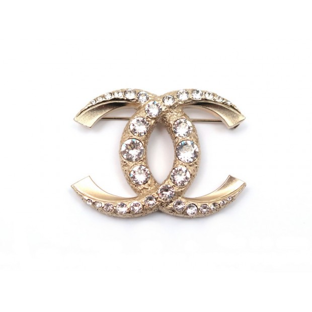 NEUF BROCHE CHANEL LOGO CC ET STRASS EN METAL DORE NEW GOLDEN BROOCH 590€