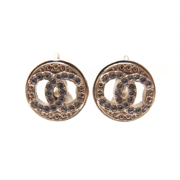 NEUF BOUCLES D'OREILLES CHANEL PUCES LOGO CC STRASS EN METAL DORE + BOITE 370€