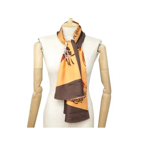 LAVALIERE FOULARD HERMES MAXI COQ EN SOIE MARRON + BOITE BROWN SILK SCARF 295€