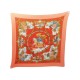 FOULARD PLISSE HERMES CAVALIERS DES NUAGES 1999 CARRE EN SOIE ORANGE SILK SCARF