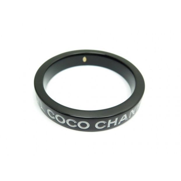 BRACELET CHANEL LETTRES COCO CHANEL 20 CM JONC EN RESINE NOIR BLACK BANGLE 540€