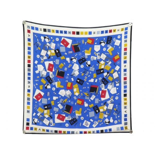 FOULARD CHANEL CARRE 90 EN SOIE BLEU LOGO CC SYMBOLES CORRESPONDANCE SCARF 380€