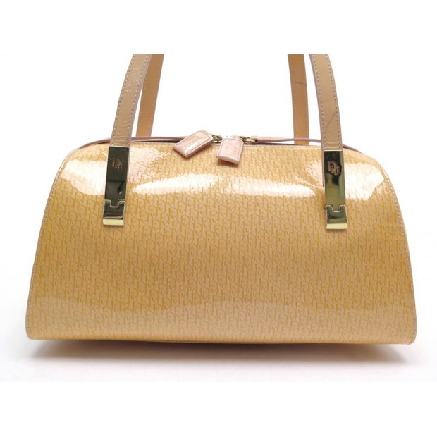 SAC A MAIN CHRISTIAN DIOR EN CUIR VERNI MONOGRAM JAUNE LEATHER HANDBAG 1050€