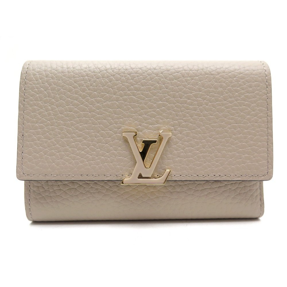 FINALLY! A PERFECT WALLET!  LV LISA AND CAPUCINES VERT COMPACT
