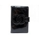 COUVERTURE PORTE AGENDA CHANEL A07910 CUIR VERNI NOIR PATENT LEATHER COVER 445€