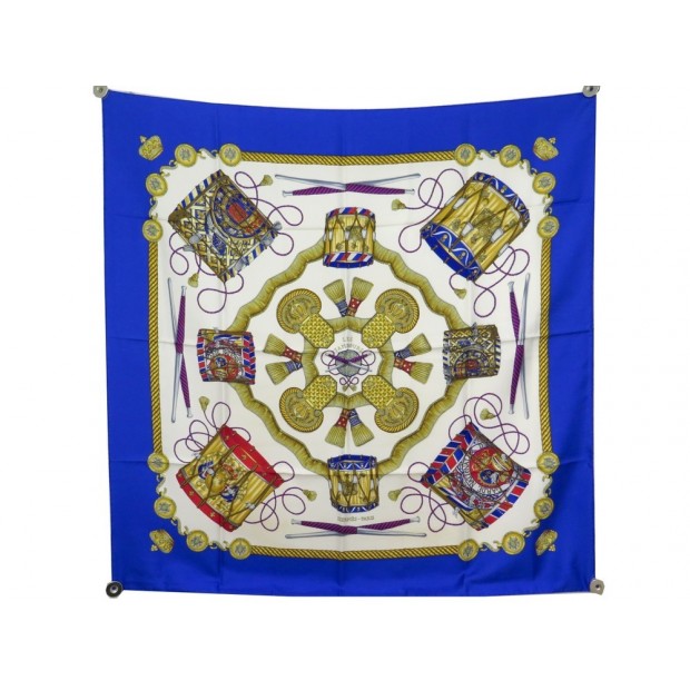 FOULARD HERMES LES TAMBOURS PAR JOACHIM METZ EN SOIE BLEU BLUE SILK SCARF 375€