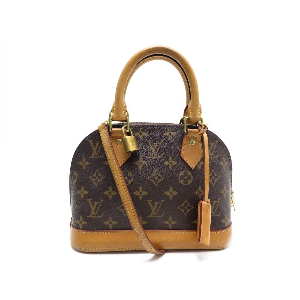 Sac Louis Vuitton Alma BB  Achat / Vente de sacs LV pour femme - Vestiaire  Collective