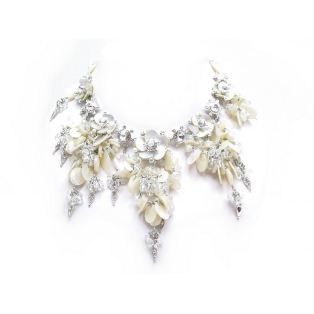 COLLIER CHRISTIAN DIOR FLEURS ET STRASS EN METAL ARGENTE + BOITE NECKLACE 850€