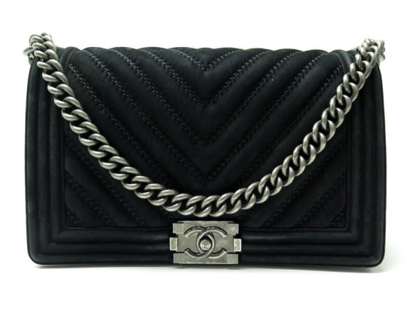 sac a main chanel grand boy cuir suede chevrons noir