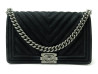 sac a main chanel grand boy cuir suede chevrons noir