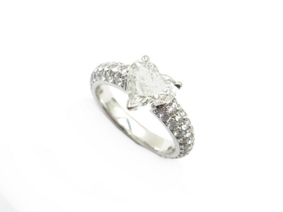 bague t51 en platine sertie diamant coeur 1.29ct 103