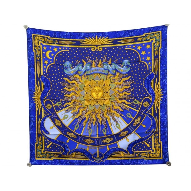 FOULARD HERMES CARPE DIEM PAR JOACHIM METZ EN SOIE BLEU CARRE 90 SILK SCARF 375€