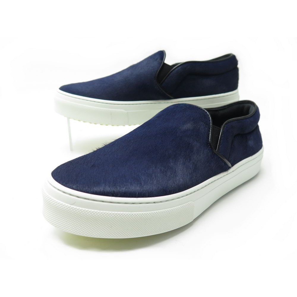 basket slip on