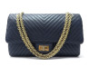 sac a main chanel 2.55 moyen cuir chevron bleu marine