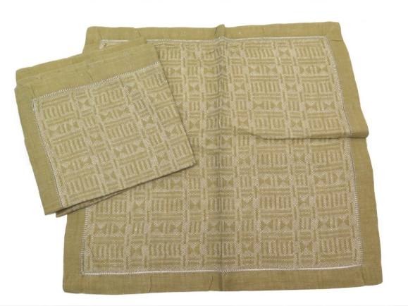 lot hermes 4 serviettes de table motifs geometriques
