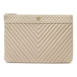 NEUF GRANDE POCHETTE CHANEL CHEVRON EN CUIR CAVIAR BEIGE NEW LEATHER POUCH 1420€