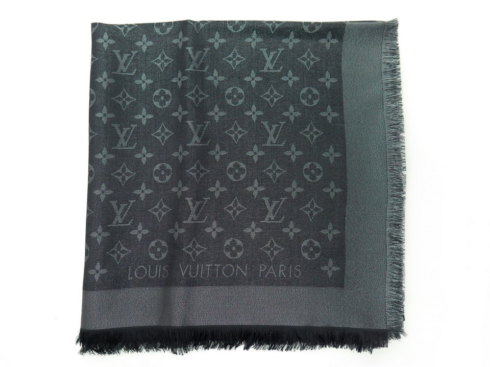 AUTHENTIC LOUIS VUITTON Ecru Monogram Logo 100% Cashmere Scarf Shawl Wrap  Rare
