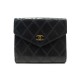 PORTEFEUILLE CHANEL LOGO CC EN CUIR MATELASSE NOIR BLACK LEATHER WALLET 770€