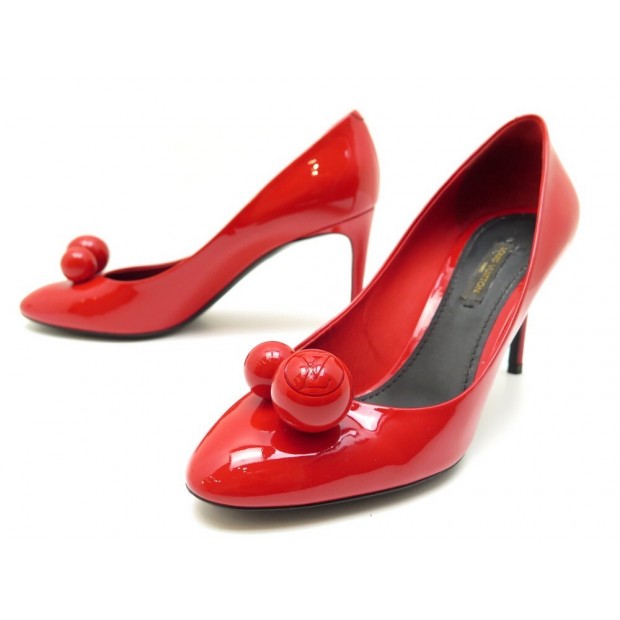 NEUF CHAUSSURES LOUIS VUITTON ESCARPINS BETTY 37 EN CUIR VERNIS ROUGE SHOES 790€