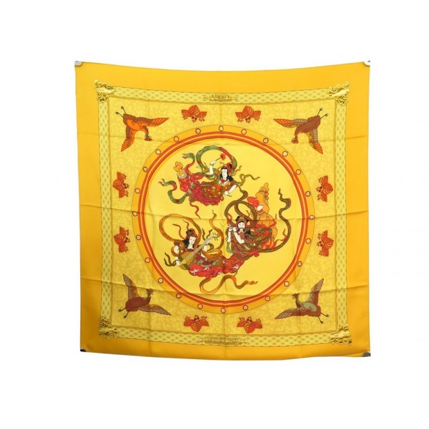 FOULARD HERMES NIKKO RYBALTCHENKO CARRE 90 EN SOIE JAUNE + BOITE SILK SCARF 385€