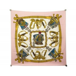 FOULARD HERMES GRAND UNIFORME PAR JOACHIM METZ EN SOIE ROSE PINK SILK SCARF 385€