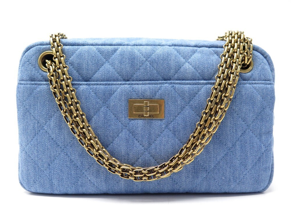 CHANEL Petit sac caméra en agneau matelassé Lot 399 Alexandre Landre in France #43 CHANEL Petit sac caméra en agneau matelassé Lot 399 Alexandre Landre in France