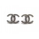 NEUF BOUCLES D OREILLES CHANEL LOGO CC STRASS EN METAL ARGENTE NEW EARRINGS 350€