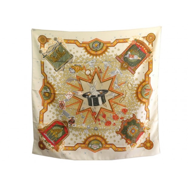 FOULARD HERMES LA MAGIE PAR CLAUDIA MAYR EN SOIE BEIGE CARRE 90 SILK SCARF 385€