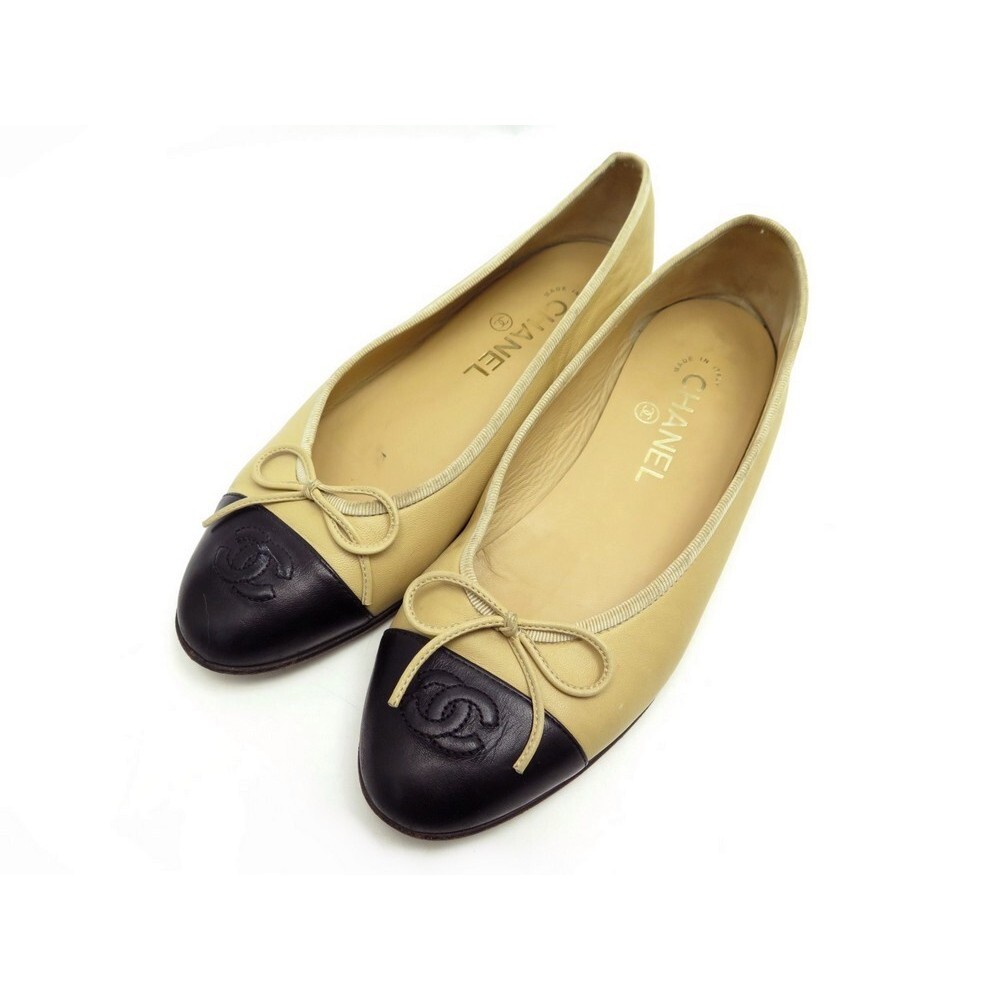 Shop CHANEL ICON 2023 Cruise Tweed Plain Logo Ballet Shoes by Mycloset*