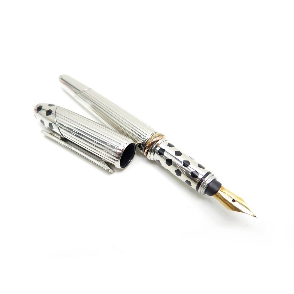 cartier panther pen